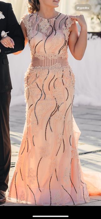 Рокля с 3д цветя официална