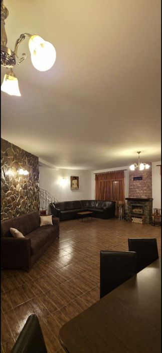 Inchiriez casa .