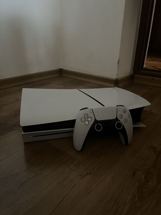 Playstation 5 slim versiunea cu disc. Citiți descrierea!!