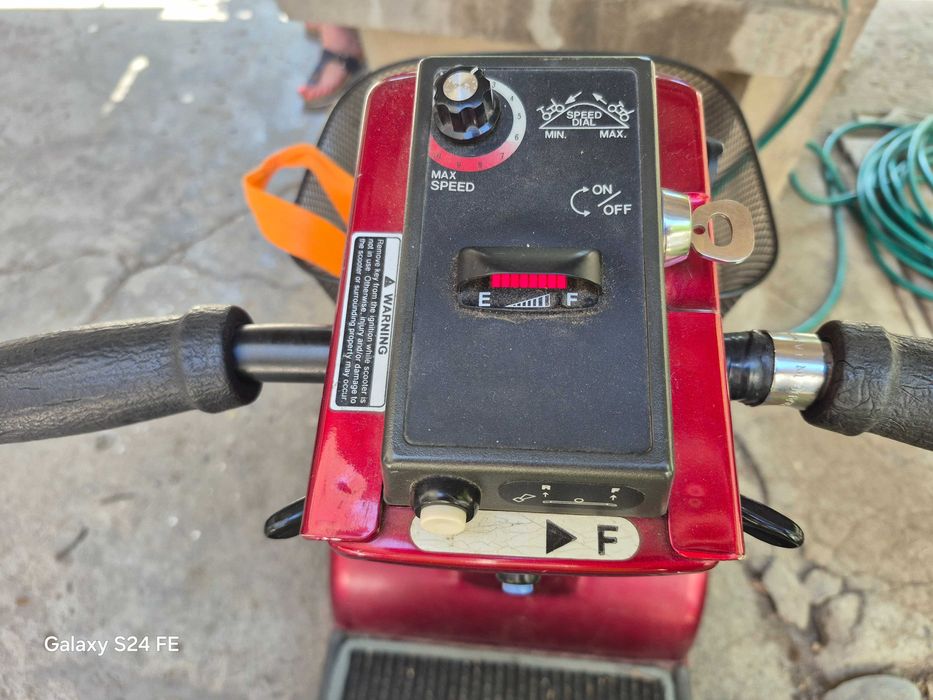 Четриколка в много добро състояние.