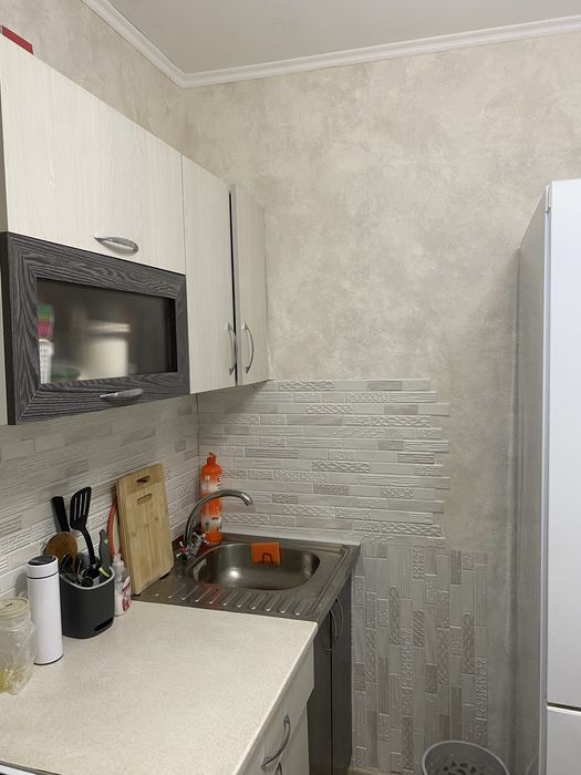 Продам 1,5 на Набережной Ульбы