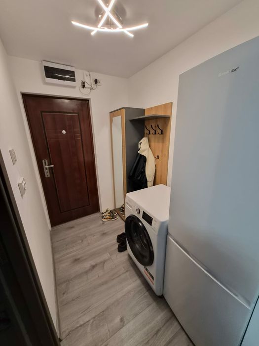 Inchiriez garsoniera str. Argedava et.2