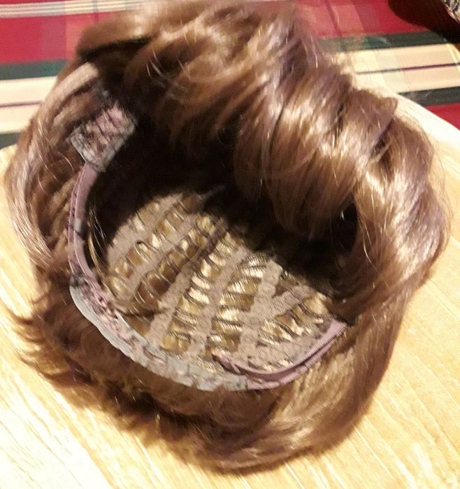 Чисто Нова Перука!