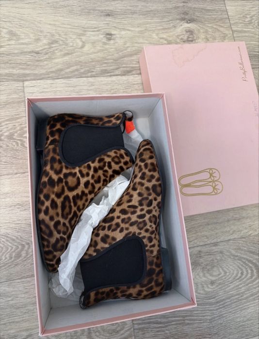 Pretty Ballerinas ghete scurte animal print, piele naturală, aspect par animal, marimea 36 fabricate in Spania