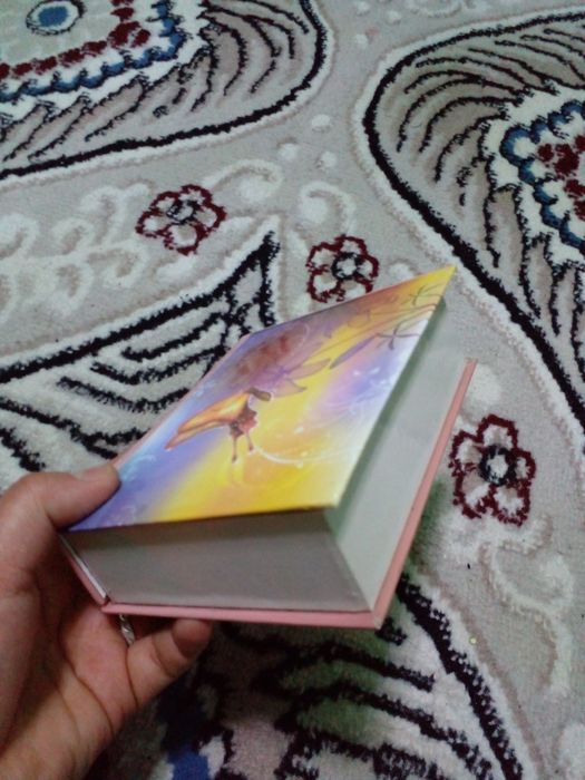 Kelin va qizlarimiz uchun.