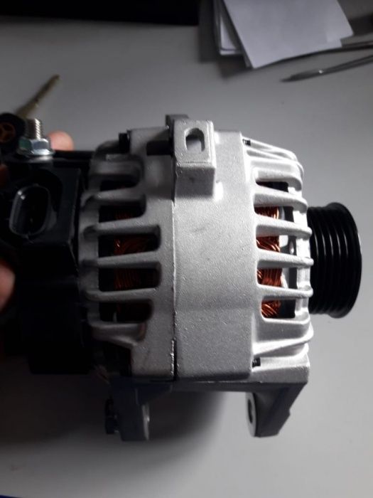 Продам генератор от Кia соренто