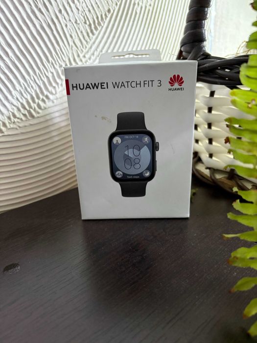 Продаются смарт часы HUAWEI WATCH FIT 3