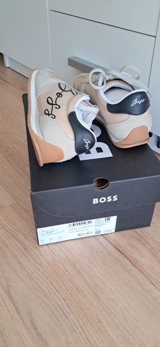 Boss оригинални маратонки ш 39н