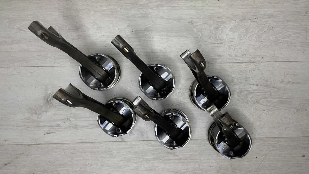 Бутала AUDI A6 A7 A8 3.0TDI