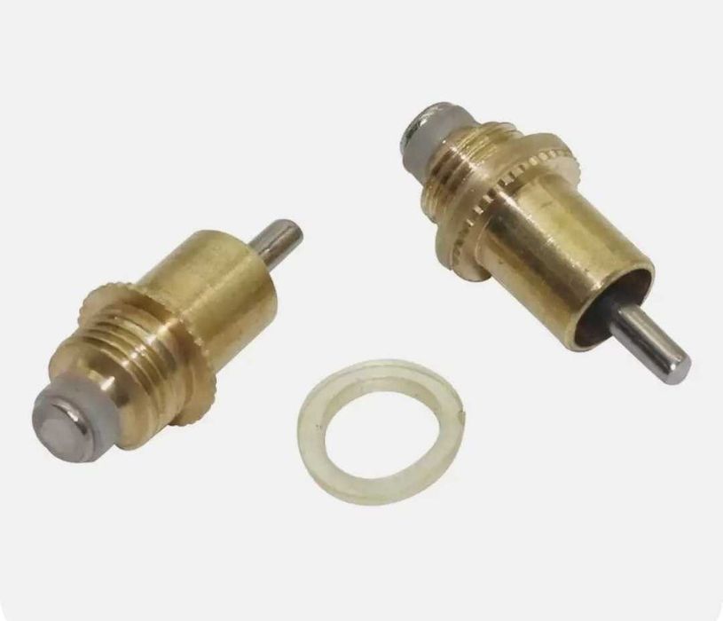 Ниппельные и вакуум поилки для кроликов и птицы