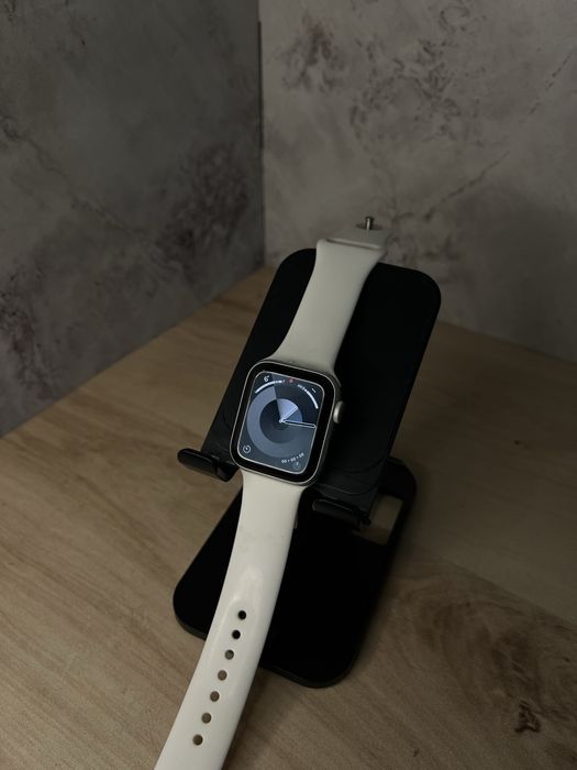 Apple Watch Se 40mm/Эйпл Уотч Se 40мм