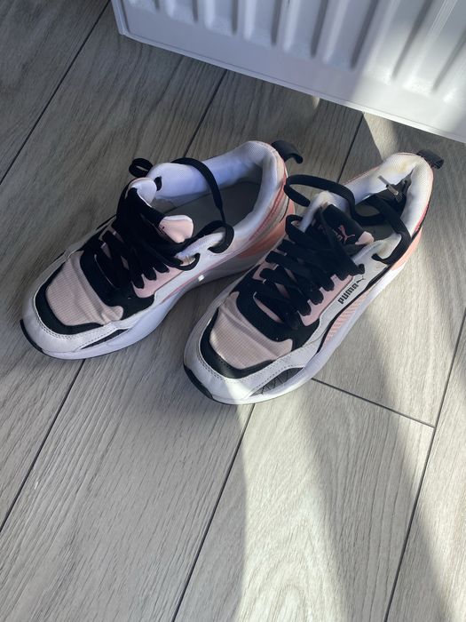 Vand adidasi femei marca Puma