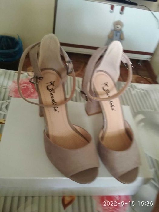 Туфли новые лабутен и летний