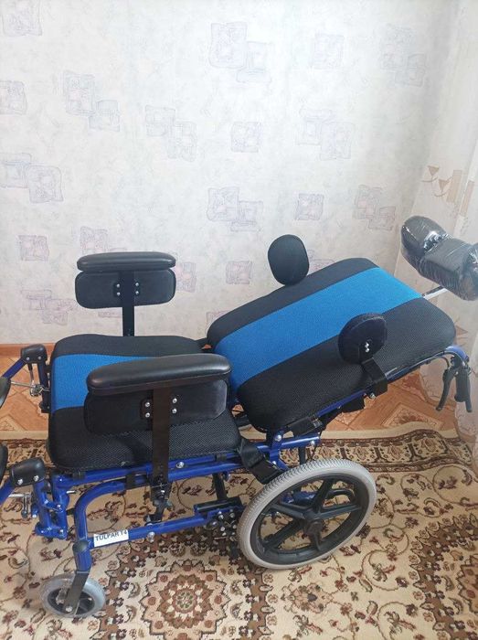 инвалидная коляска