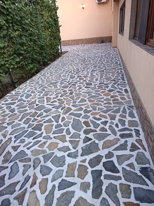 Vând piatră și montez oriunde în țară 120 lei mp dată la gata