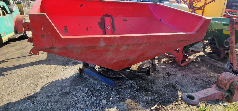 MIG împrăștiat Azot 1500kg hidraulic