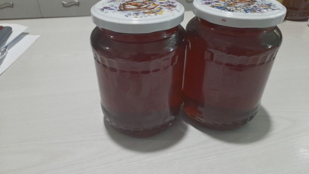 Vând miere de mână de stejar