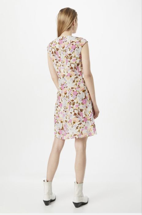 Гащеризон Massimo Dutti и Копринена рокля Weekend Max Mara