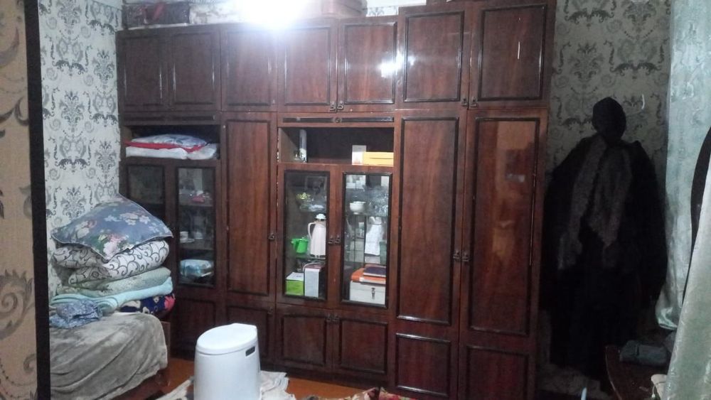 Стенка мебель сотилади