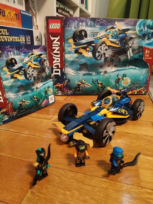 LEGO Ninjago Ninja Subspeeder 71752, peste 350 piese