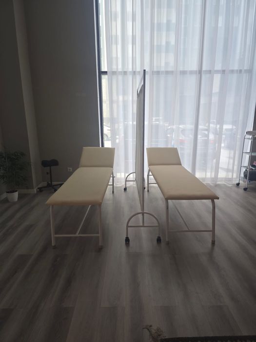 Продаются 2Кушетки + ширма. Только комплектом. Самовывоз