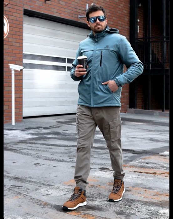 Продам новую куртку на весну