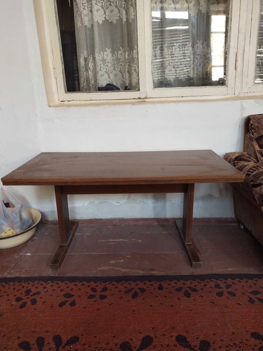 Продаются разные столы