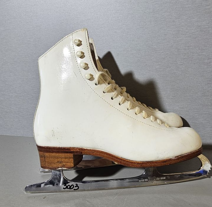 Patine 3003 gheata    patinaj artistic  Riedell  marime 40   (26    cm lungime interioara).