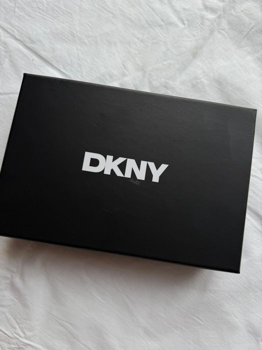 Сумка-кошелек DKNY - оригинал новая