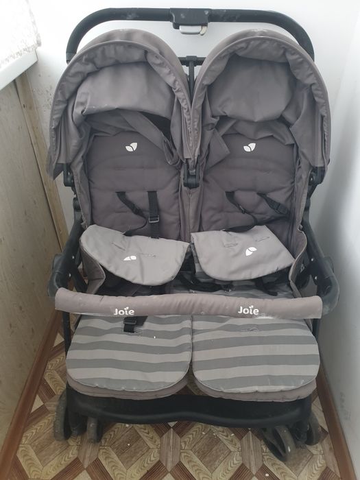 Детская коляска блезняшка