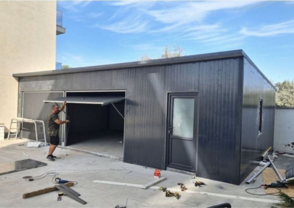 Construim garaje auto pe structura metalica si panouri sandwichi