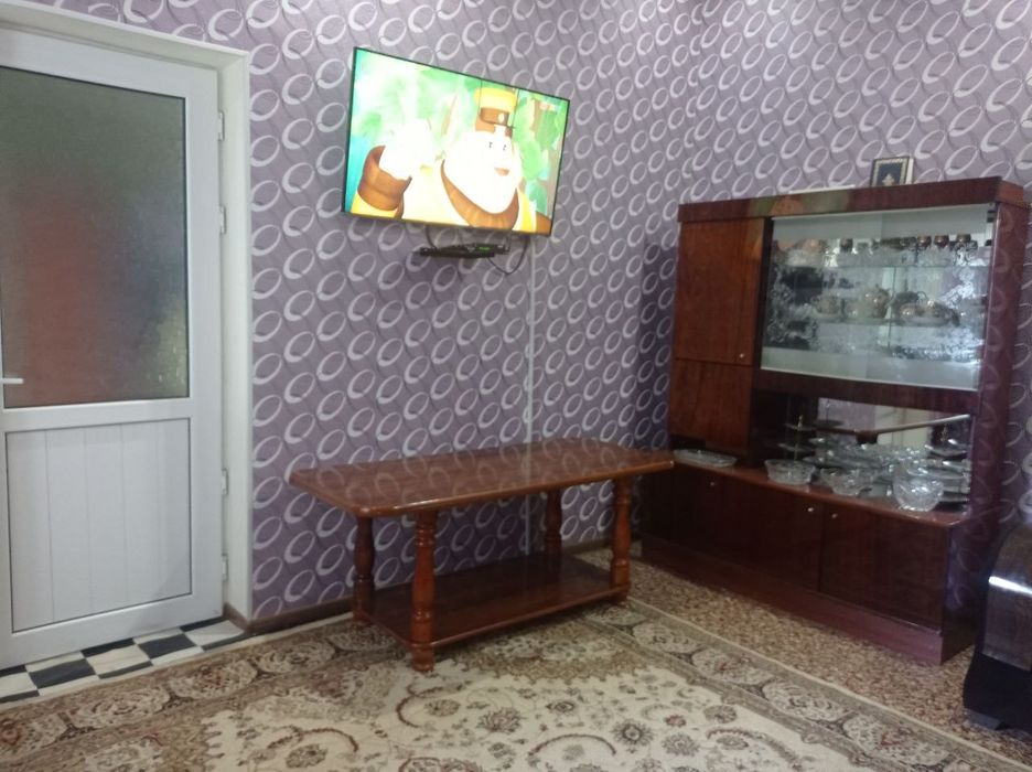 Продаётся двухэтажный дом.