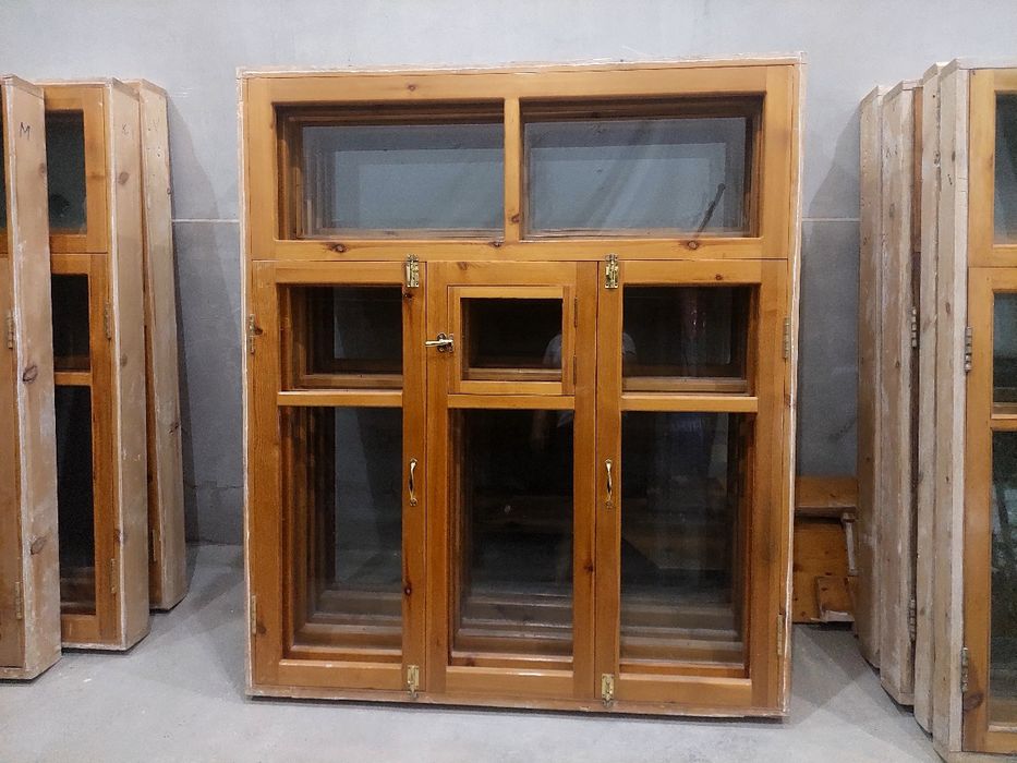 Yog'och  oyna romla,ikki qavatligiyam bor