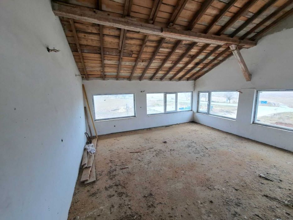 Продава се Промишлена сграда в с. Изворско, Област Варна - 1083 кв.м за 278 €/кв.м - Снимка #8