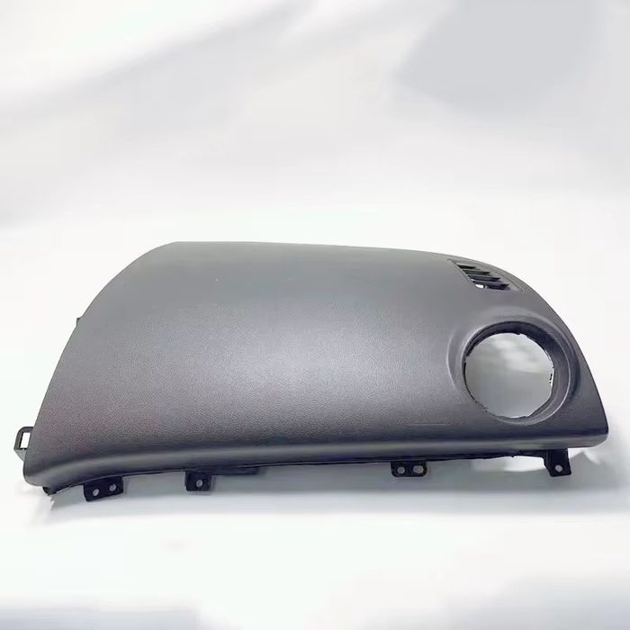 Панел от пасажерската страна на таблото на Mazda 6 2007 - 2013г.