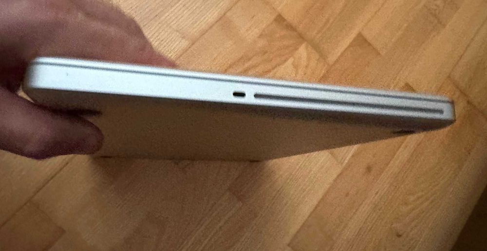 Dezmembrez macbook pro 15” A1286