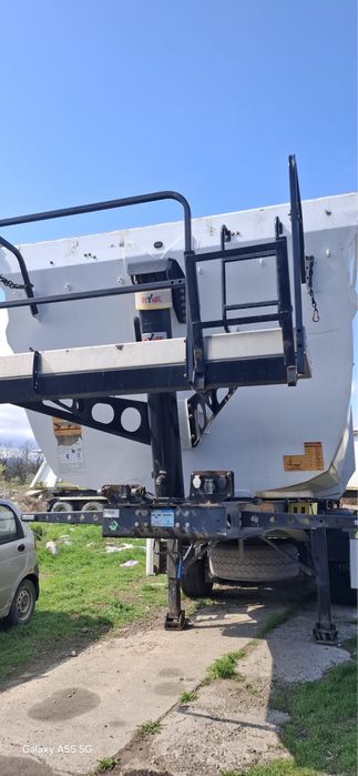 Semiremorca basculabila wielton 33m3