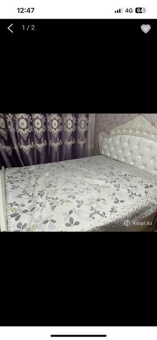 Спальняя кровать с матрасом
