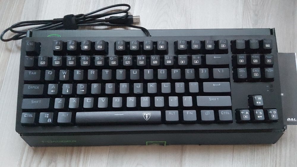 Vand tastatura mecanica T-Dagger Bali iluminare Rainbow noua
