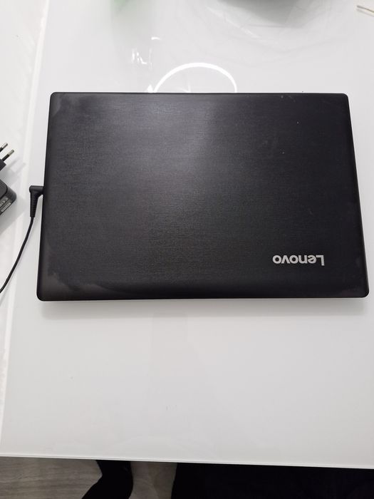 Продавам  лаптопи