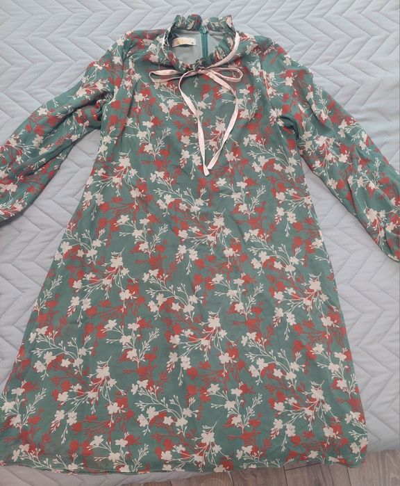 Сет рокли, подходящи за всякакъв повод, S размер