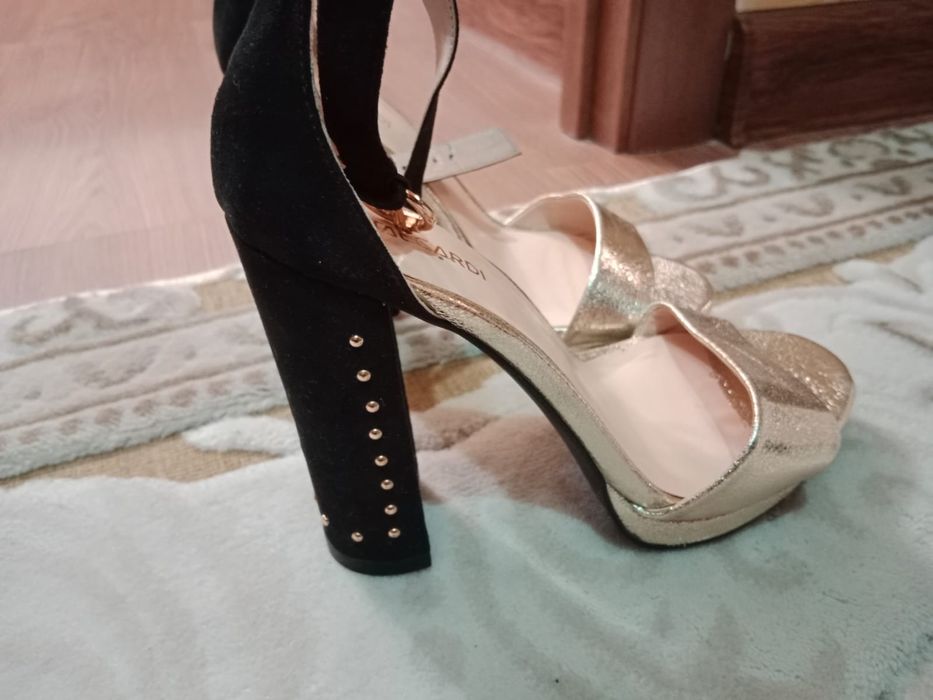 Туфли женские нарядные
