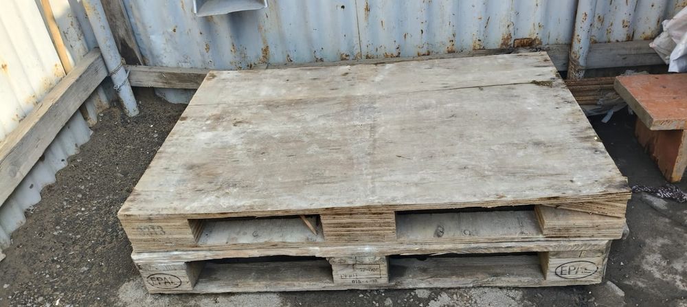 Продам паддоны 7 штук