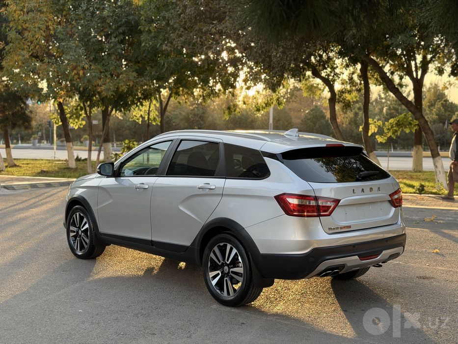 Lada Vesta SW Cross 1.6 механика