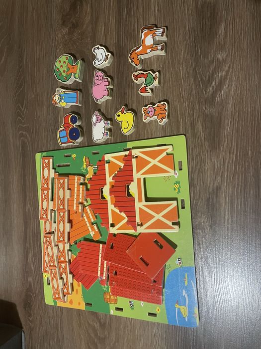 Дървена Двулицева магнитна дъска за рисуван, пъзели кубчета и др.