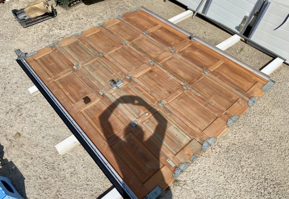 USA SECTIONALA LEMN poarta garaj rustic traditional  H 220 x L 250