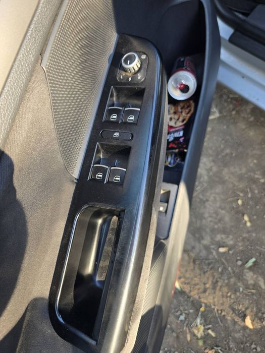 •Продавам Голф 5 2.0tdi 140кс. BKD на ЧАСТИ имам части и за други коли