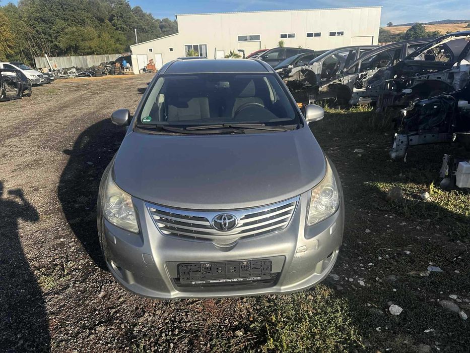 НА ЧАСТИ Toyota Avensis 2 2 DCAT 177 кс
