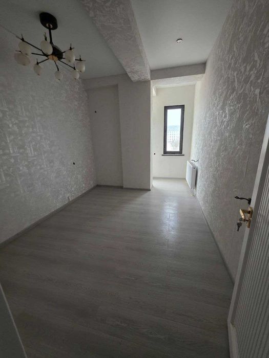 3 хоналик квартира 2 кават кирпичный дом, 7 микр