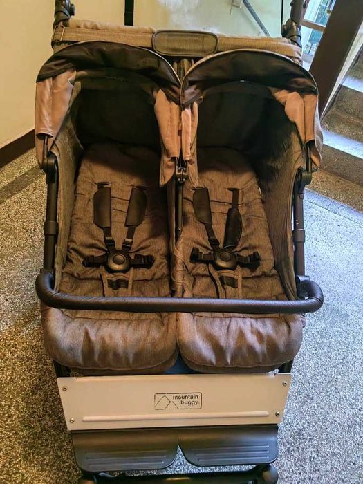 Mountain Buggy Количка Duet Luxury